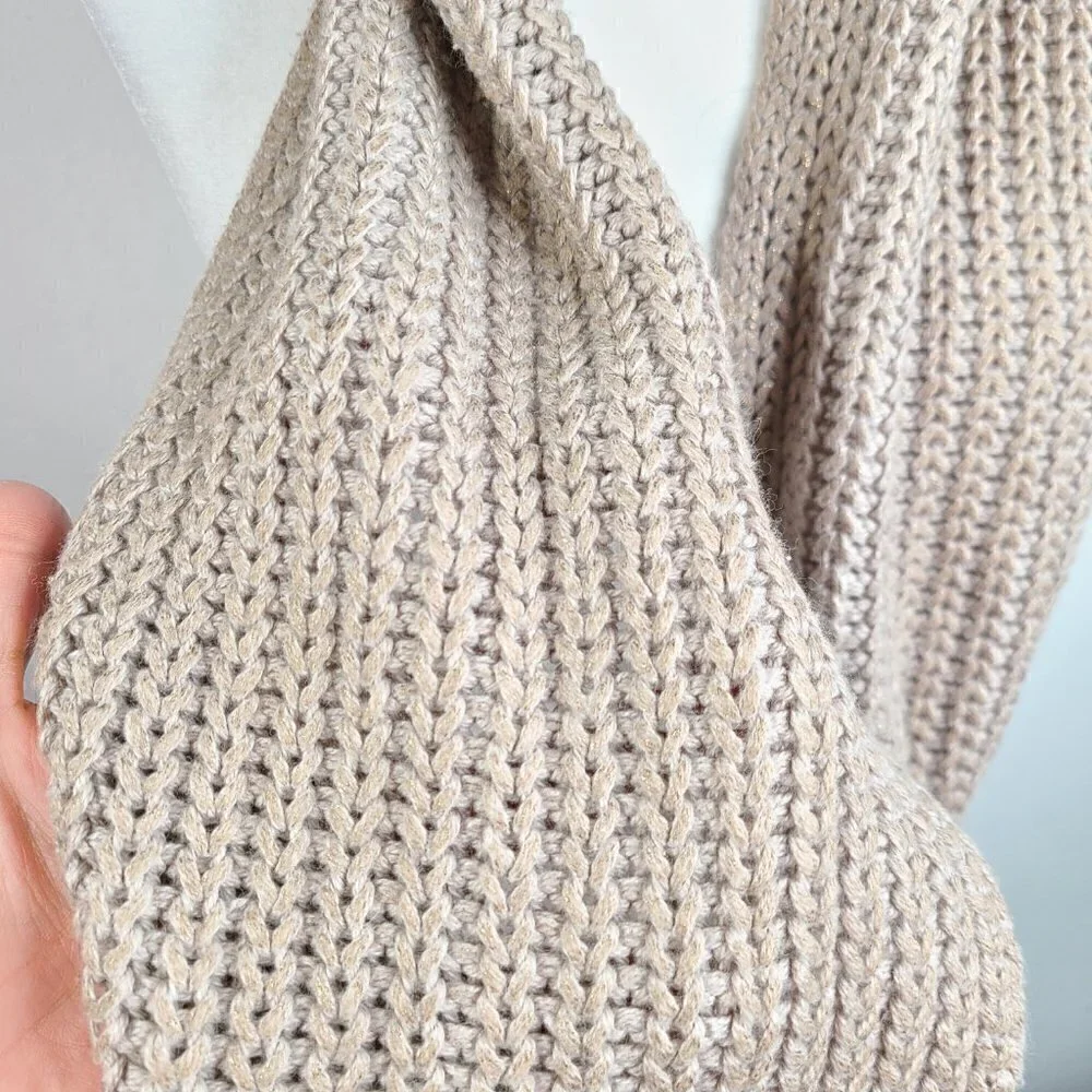 American Eagle Grey Beige Crochet Wool Blend Glitter Cable Knit Infinity Scarf